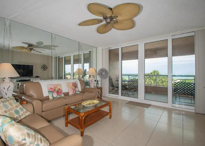 Apartment Crescent Club 3b Beachfront Views Of The Gulf *