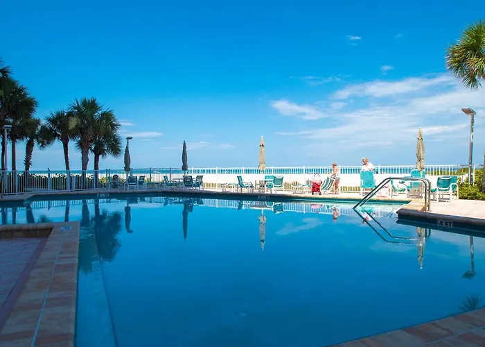 Crescent Club 3b Beachfront Views Of The Gulf Apartment
